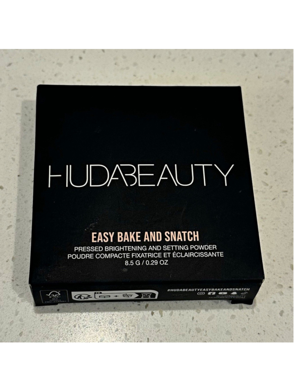 HUDA BEAUTY Easy Bake & Snatch Pressed Powder - Banana Bread | 0.29oz